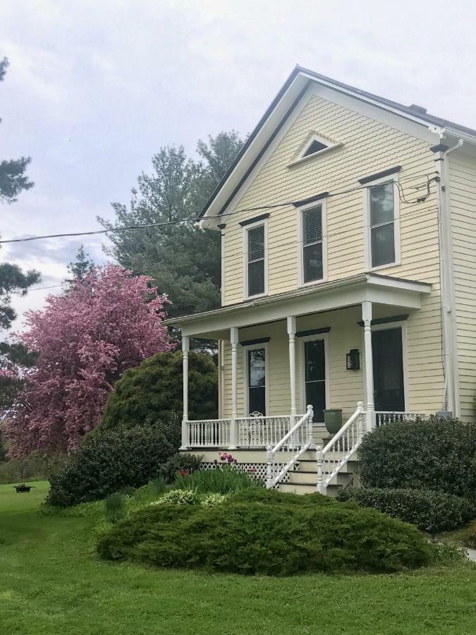 Black Creek Farm Bed & Breakfast And Barn Venue Red Creek Bagian luar foto